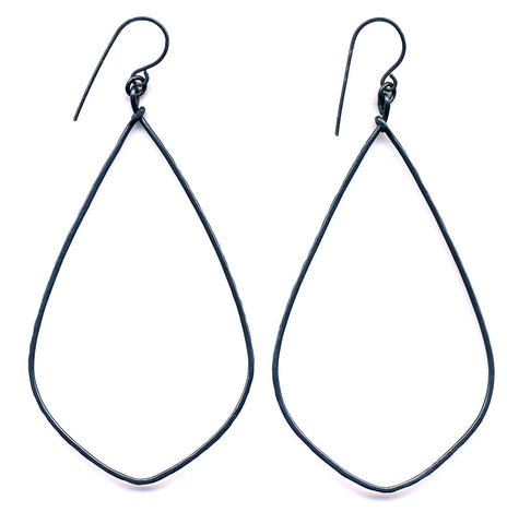 E0498 OX Hammered Oxidized Sterling Elongated Diamond Earrings